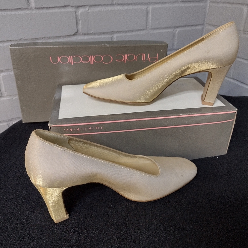 Private Collection Striking Gold Starlet Pumps